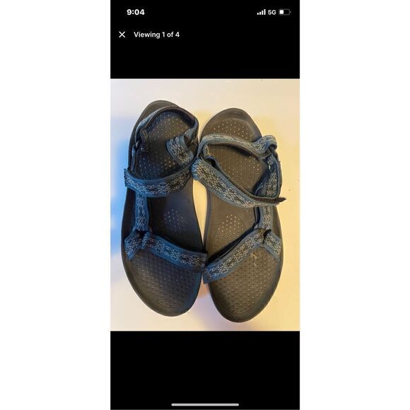 Sandals_&_Flip_Flops